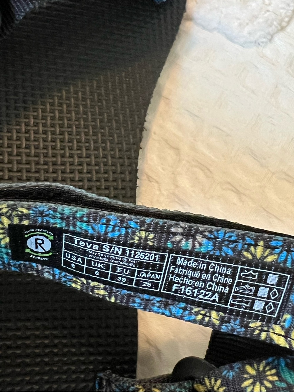 Teva Black Sandals with Blue and Yellow Floral Straps—Women’s Size 8–Water Shoes - Picture 4 of 5